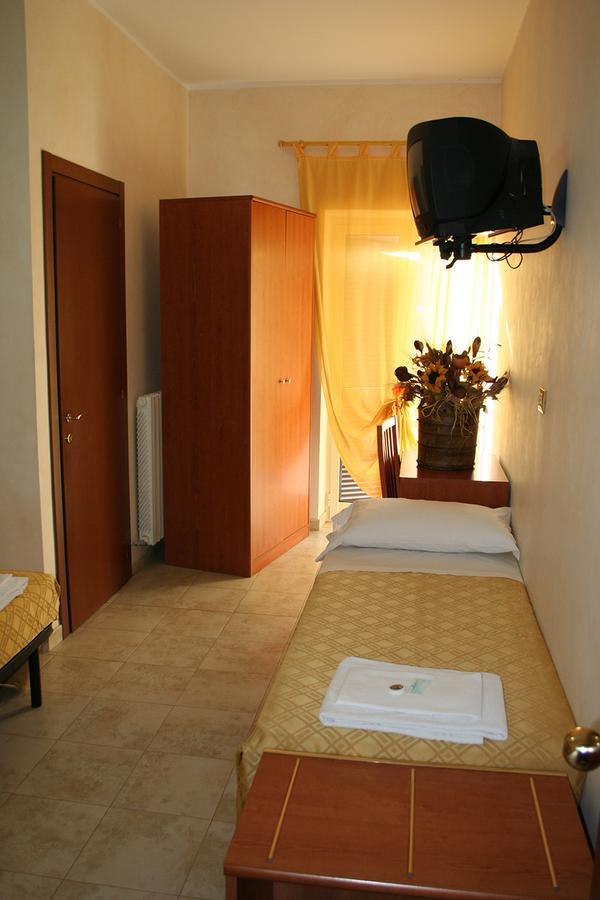 Hotel Casarola - Trigoria Castel di Decima Εξωτερικό φωτογραφία